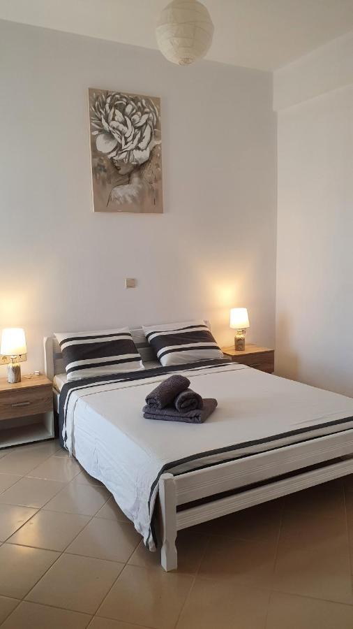 Blue Bay Apartment Hriszí Aktí Haniá Kültér fotó